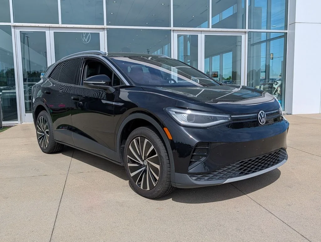 Used 2023 Volkswagen ID.4 PRO S PLUS with VIN 1V2JNPE82PC039984 for sale in Crystal Lake, IL