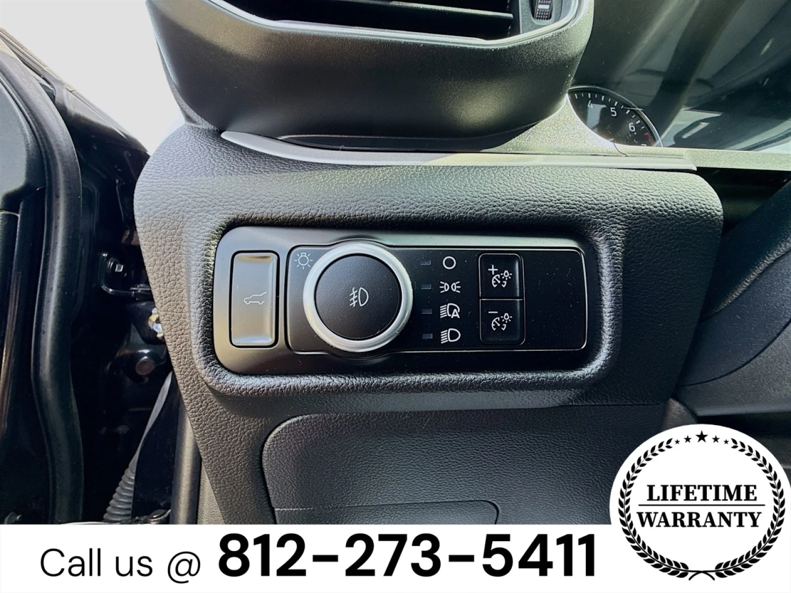 Used 2023 BLACK Ford XLT image 12