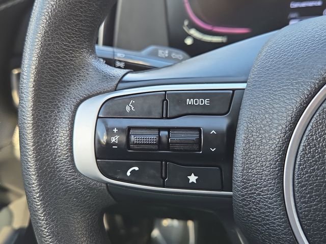 Used 2024 Black Kia LX image 12
