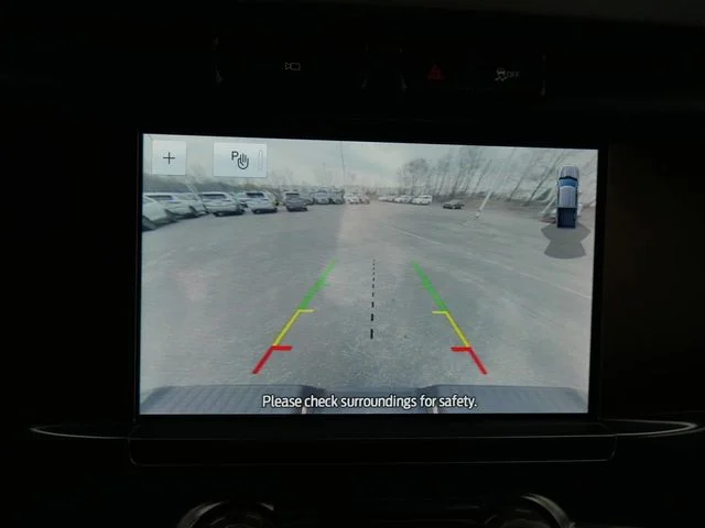 Used 2023 White Ford XLT image 27