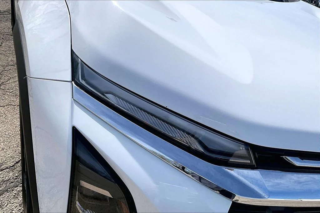 Certified Used 2025 White Chevrolet LT image 33
