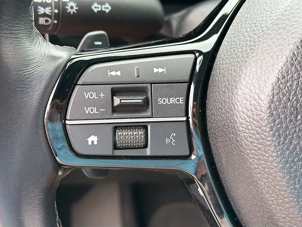 Used 2023 Platinum White Pearl Honda Sport image 15