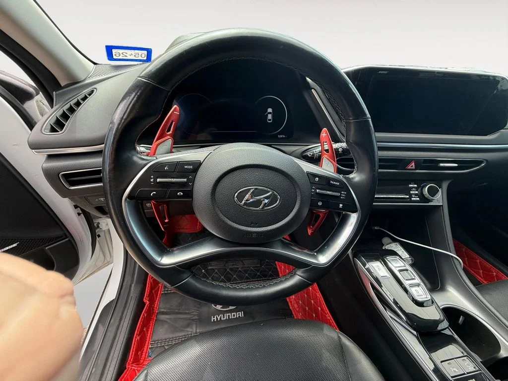Used 2021 Gray Hyundai Limited image 12