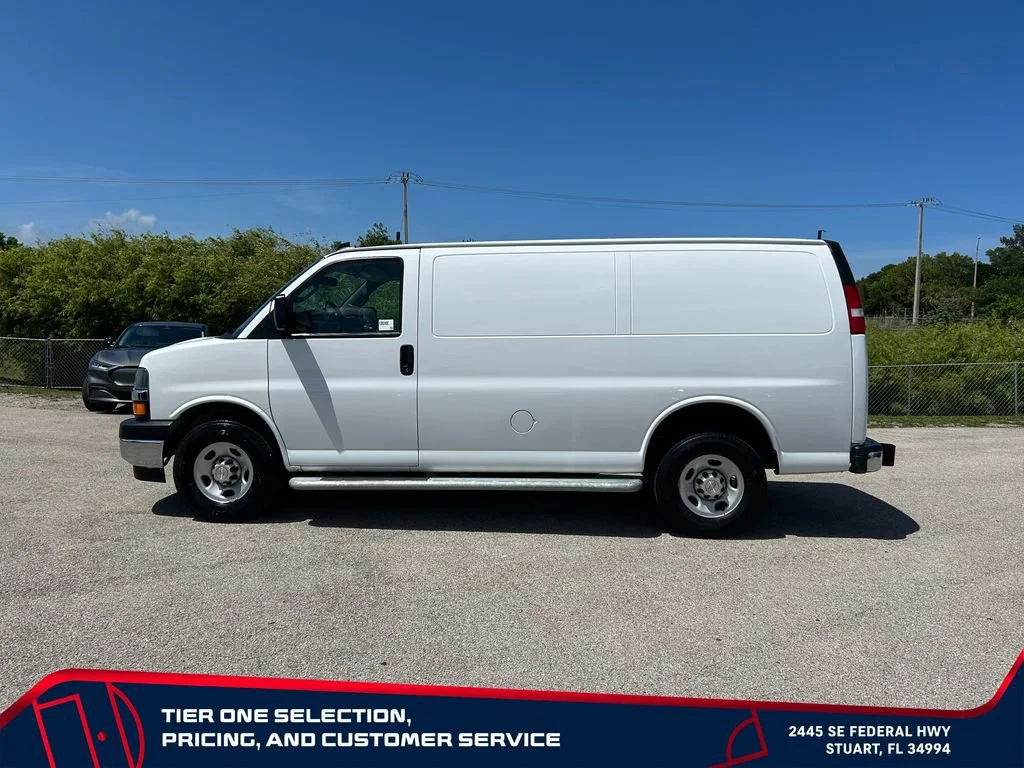 Used 2024 Summit White Chevrolet WT image 8