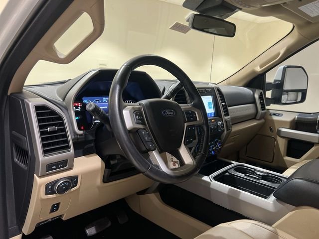 Used 2021 White Ford Lariat image 9