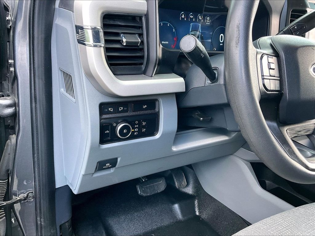 Used 2024 Carbonized Gray Metallic Ford XLT image 26