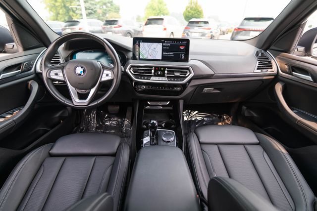 Used 2023 Jet Black BMW xDrive30i image 14