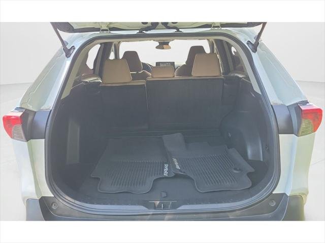 Certified Used 2020 ICE CAP Toyota  image 9