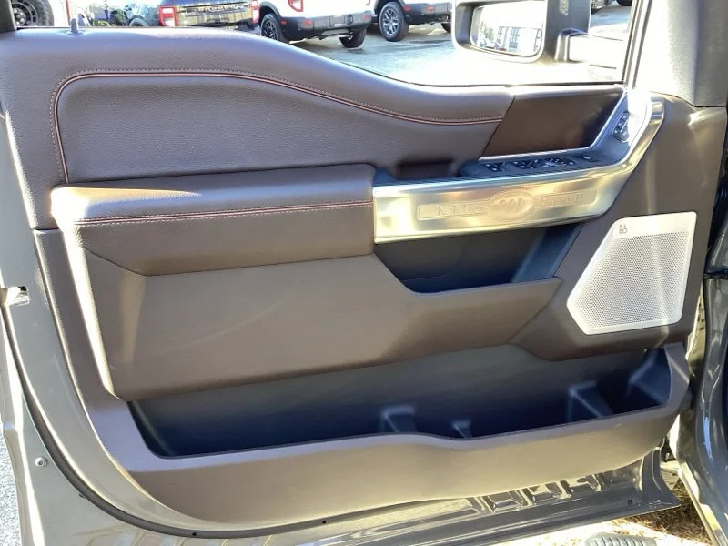 New 2027 Gray Ford King Ranch image 37