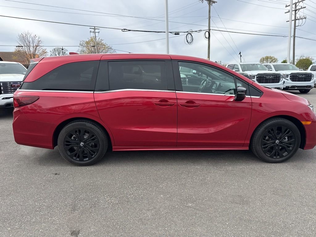 View vehicle photo 6