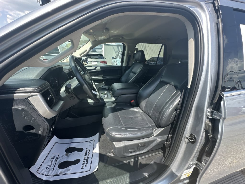Used 2024 Silver Ford XLT image 13