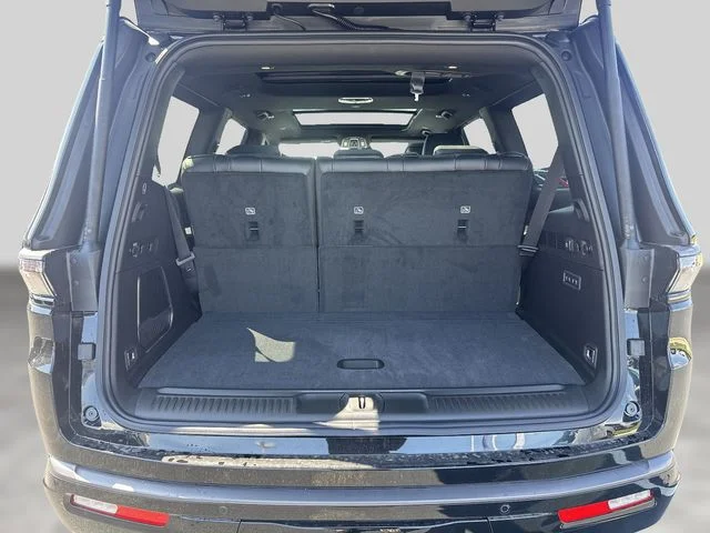 New 2026 High Gloss Black Exterior Paint Jeep Limited Reserve image 19