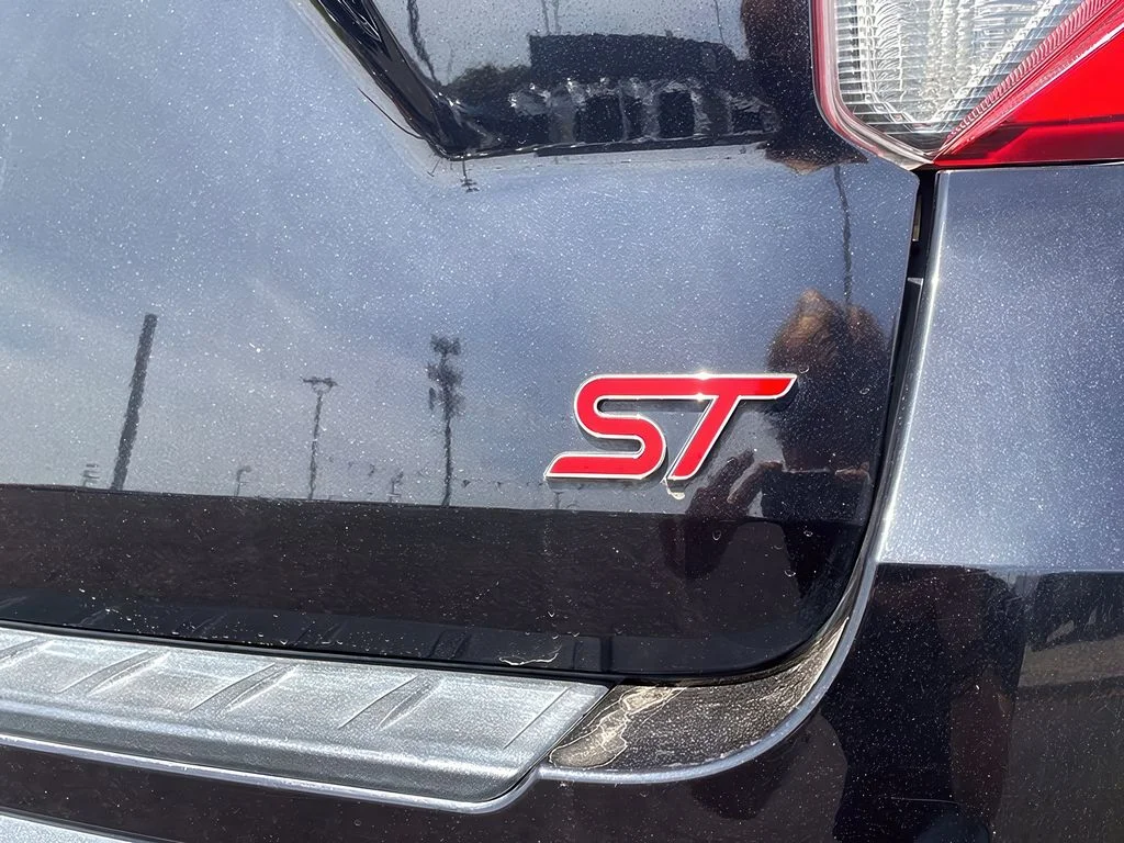 2022 Ford Explorer ST - Photo 27