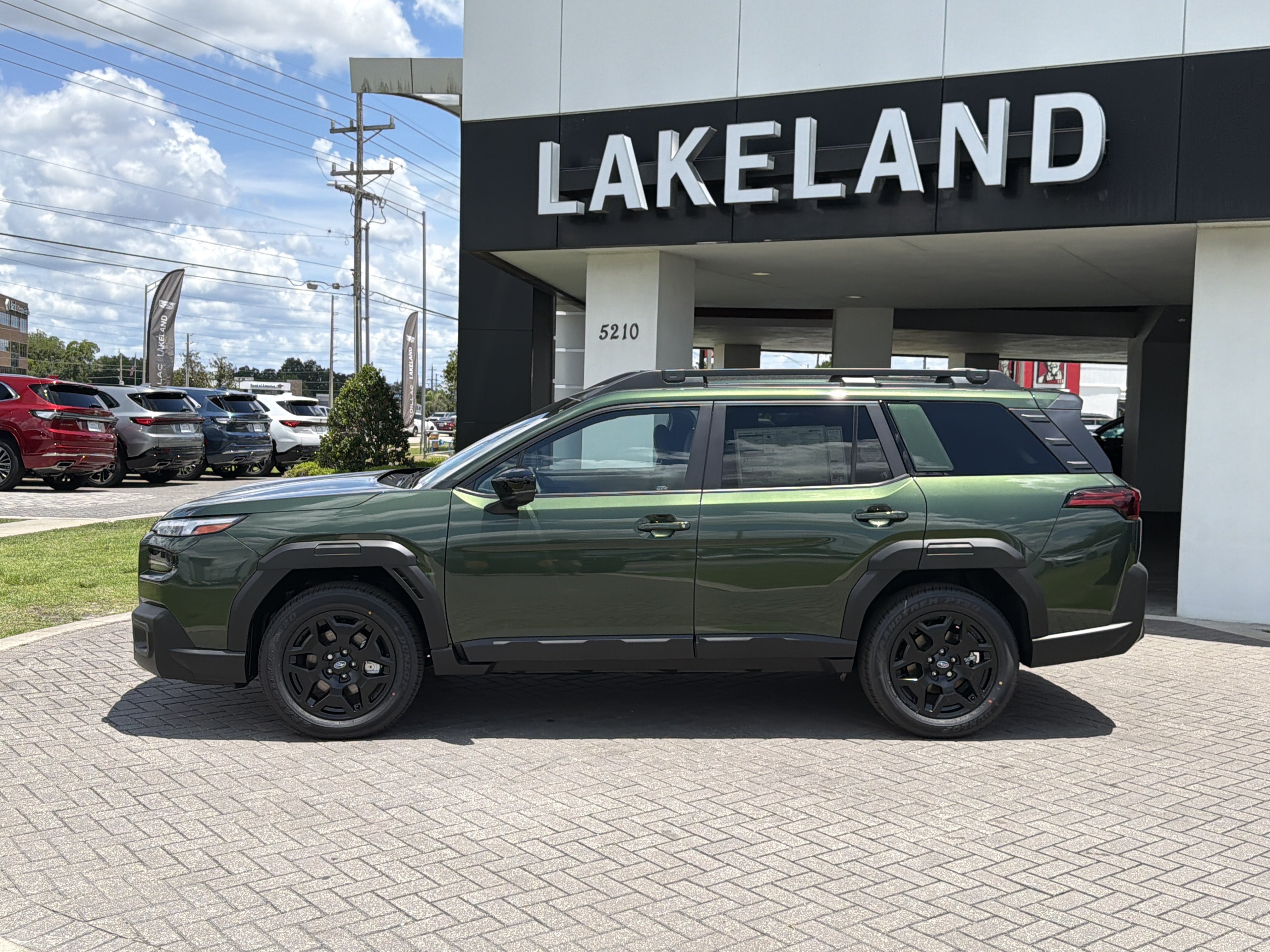 New 2026 DEEP EMERALD GREEN PEARL Subaru Limited image 3