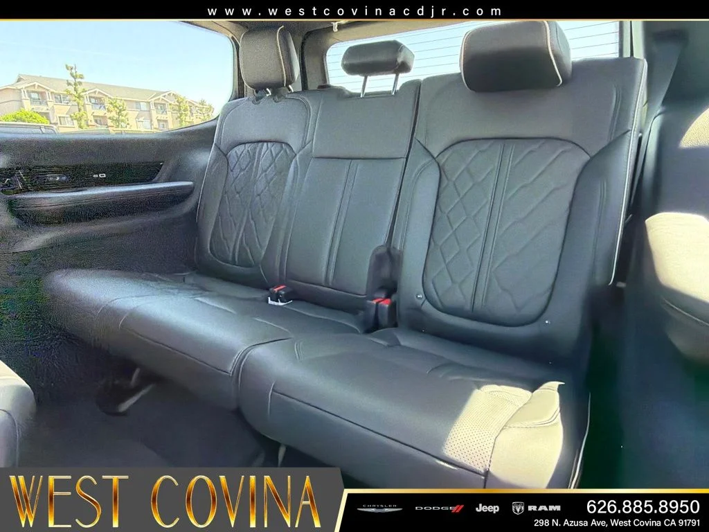 New 2026 Bright White Clearcoat Jeep Summit Reserve image 30