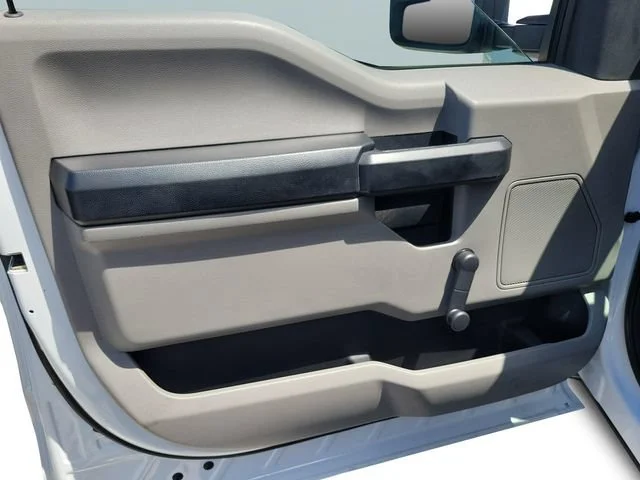 Used 2017 Oxford White Ford XL image 8