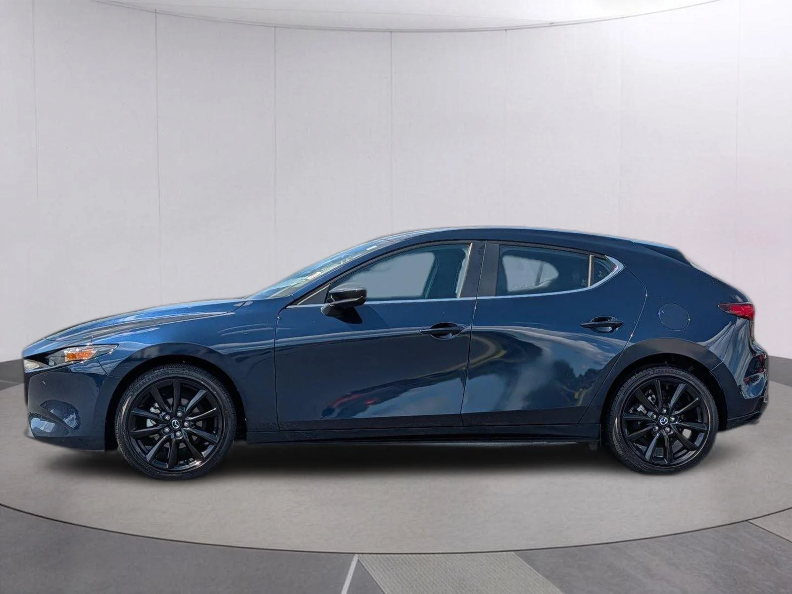 Used 2025 Deep Crystal Blue Mica Mazda 2.5 S Select Sport image 4