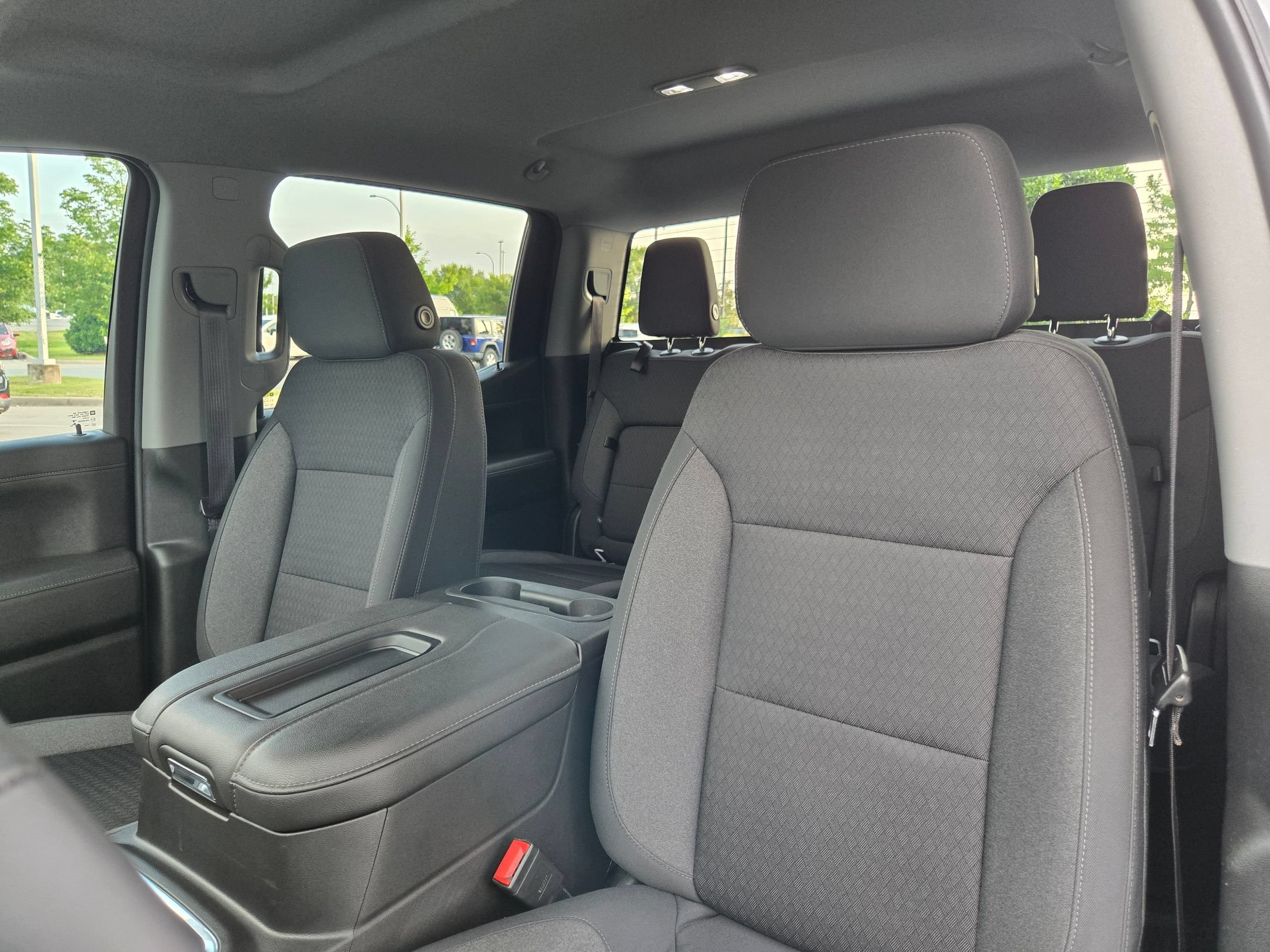 Used 2022 Iridescent Pearl Tricoat Chevrolet RST image 24