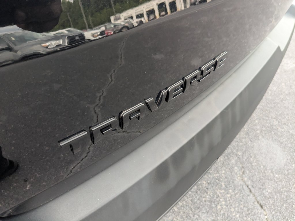 Used 2023 Mosaic Black Metallic Chevrolet LT Cloth image 31