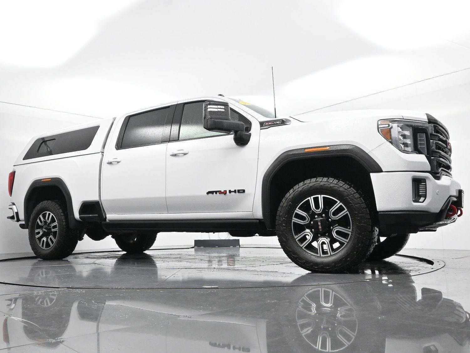 Used 2022 Summit White GMC AT4 image 47