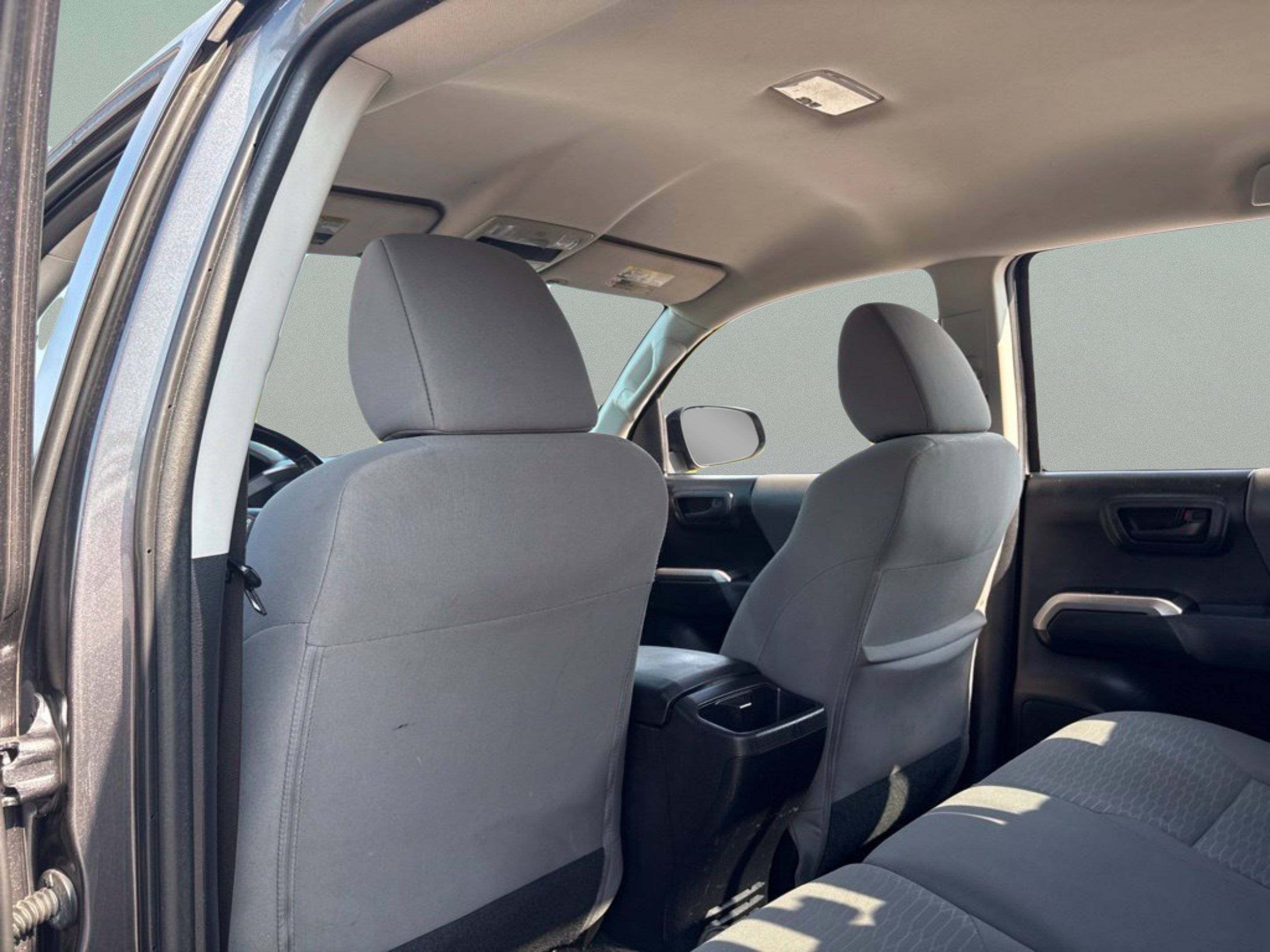 Used 2017 Magnetic Gray Metallic Toyota SR5 image 21