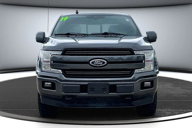 Used 2019 Ford F-150 Lariat with VIN 1FTEW1E48KKE48595 for sale in Kansas City