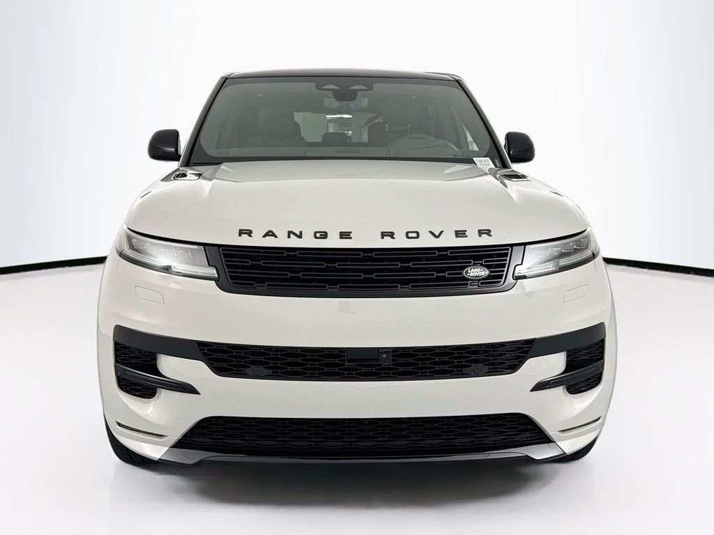 New 2026 Borasco Grey Land Rover Dynamic SE image 2