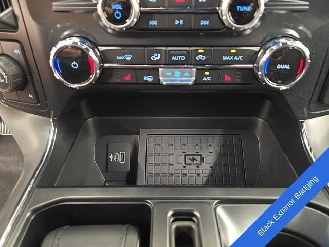 New 2026 Carbonized Gray Metallic Ford XLT image 30
