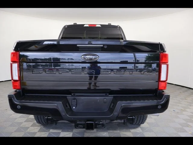 Used 2022 Black Ford Lariat image 5