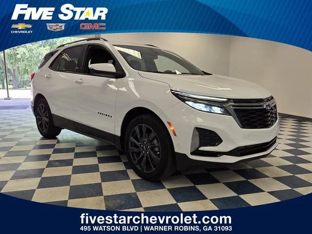 Used 2022 Summit White Chevrolet RS image 1