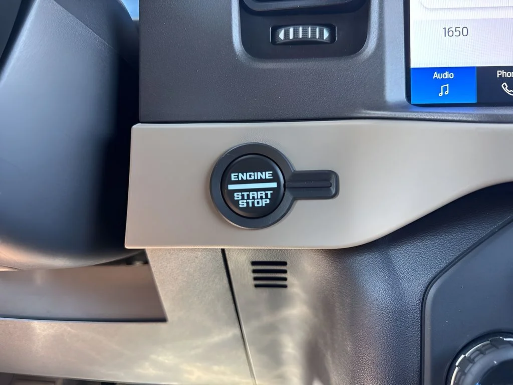 Used 2025 White Ford Big Bend image 17