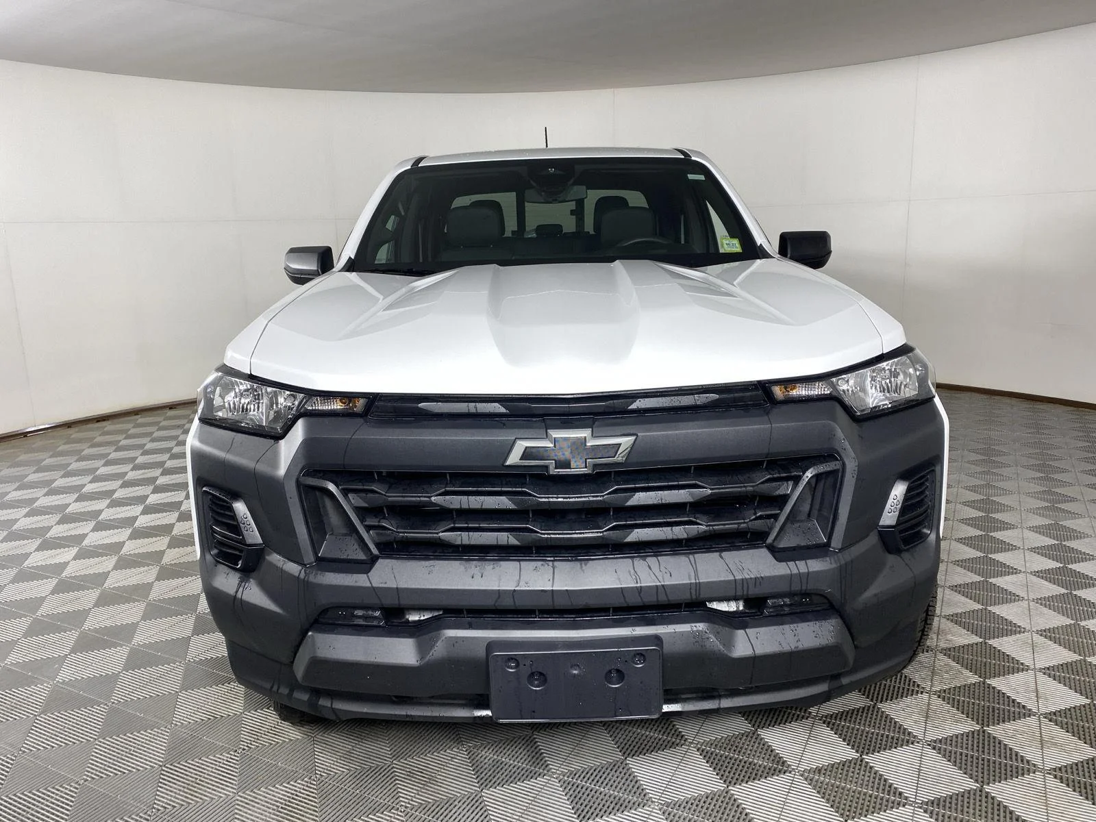 Used 2026 Summit White Chevrolet WT image 2