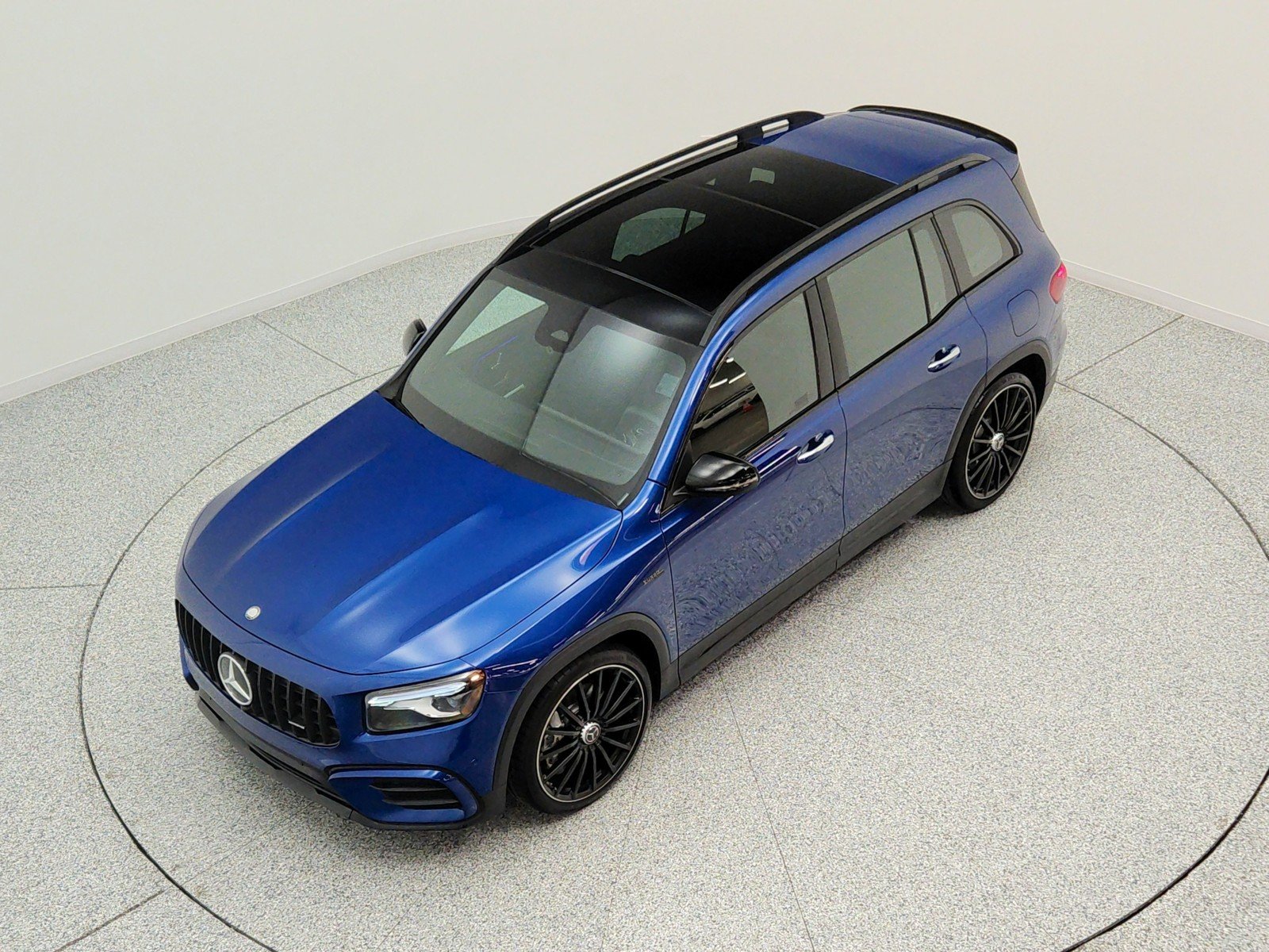 Used 2025 Starling Blue Metallic Mercedes-Benz AMG® GLB 35 4MATIC SUV image 23