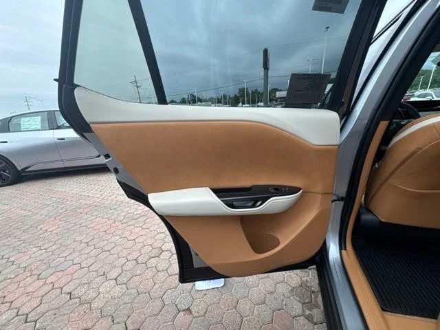 New 2026 Iridium Lexus 450e Premium image 26