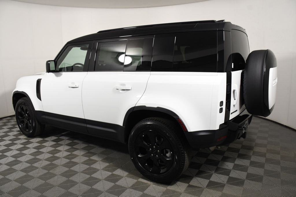 New 2026 Fuji White Land Rover S image 3