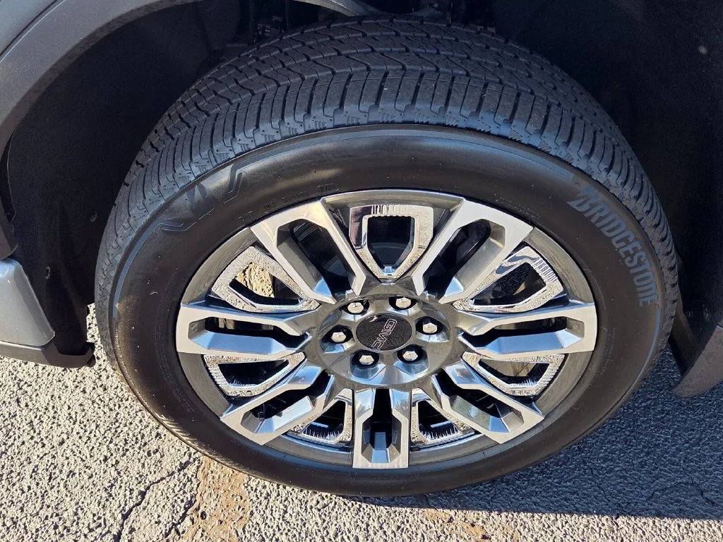 Used 2026 Sterling Metallic GMC Denali Ultimate image 18