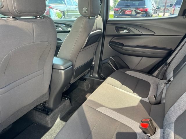 Used 2022 Crimson Metallic Chevrolet LT image 6