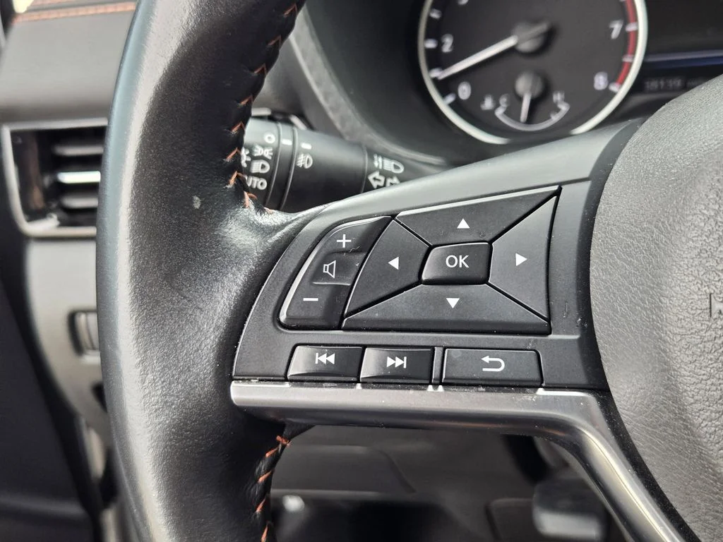 Certified Used 2023 White Nissan SR image 28