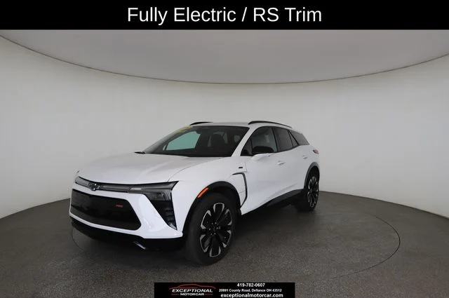 Used 2024 White Chevrolet RS image 2