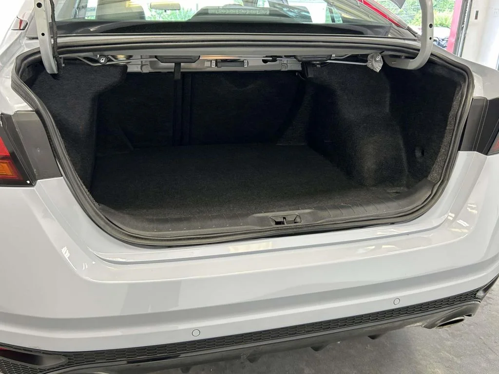 Used 2025 Gray Nissan 2.5 SR image 11