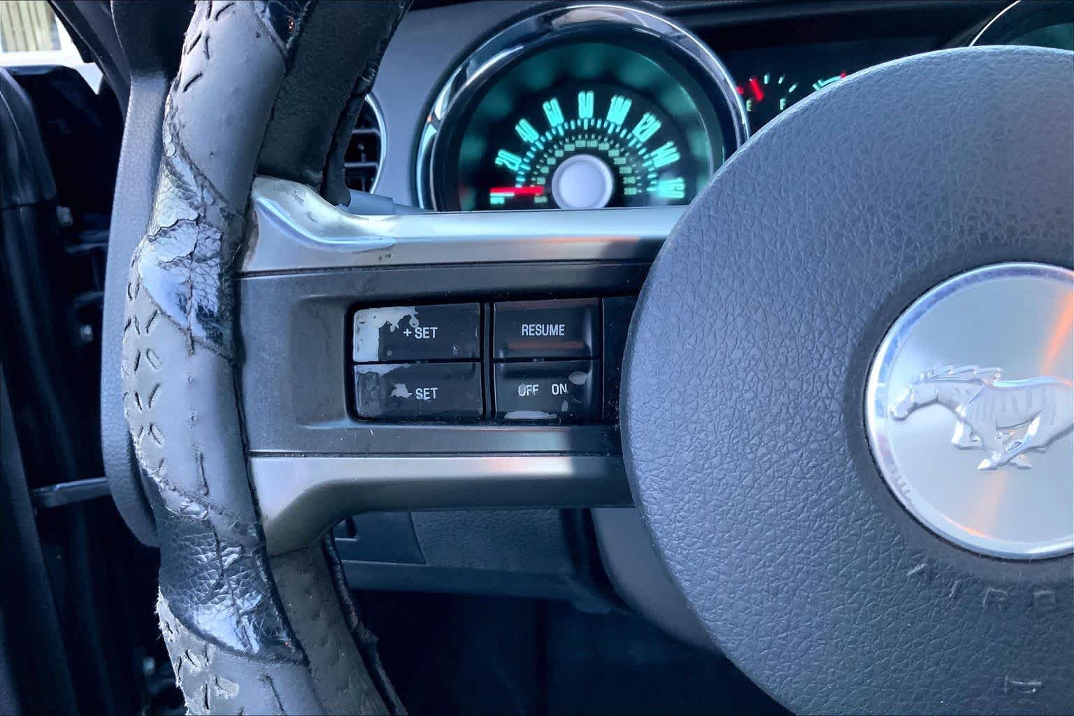 Used 2011 Kona Blue Metallic Ford V6 image 19
