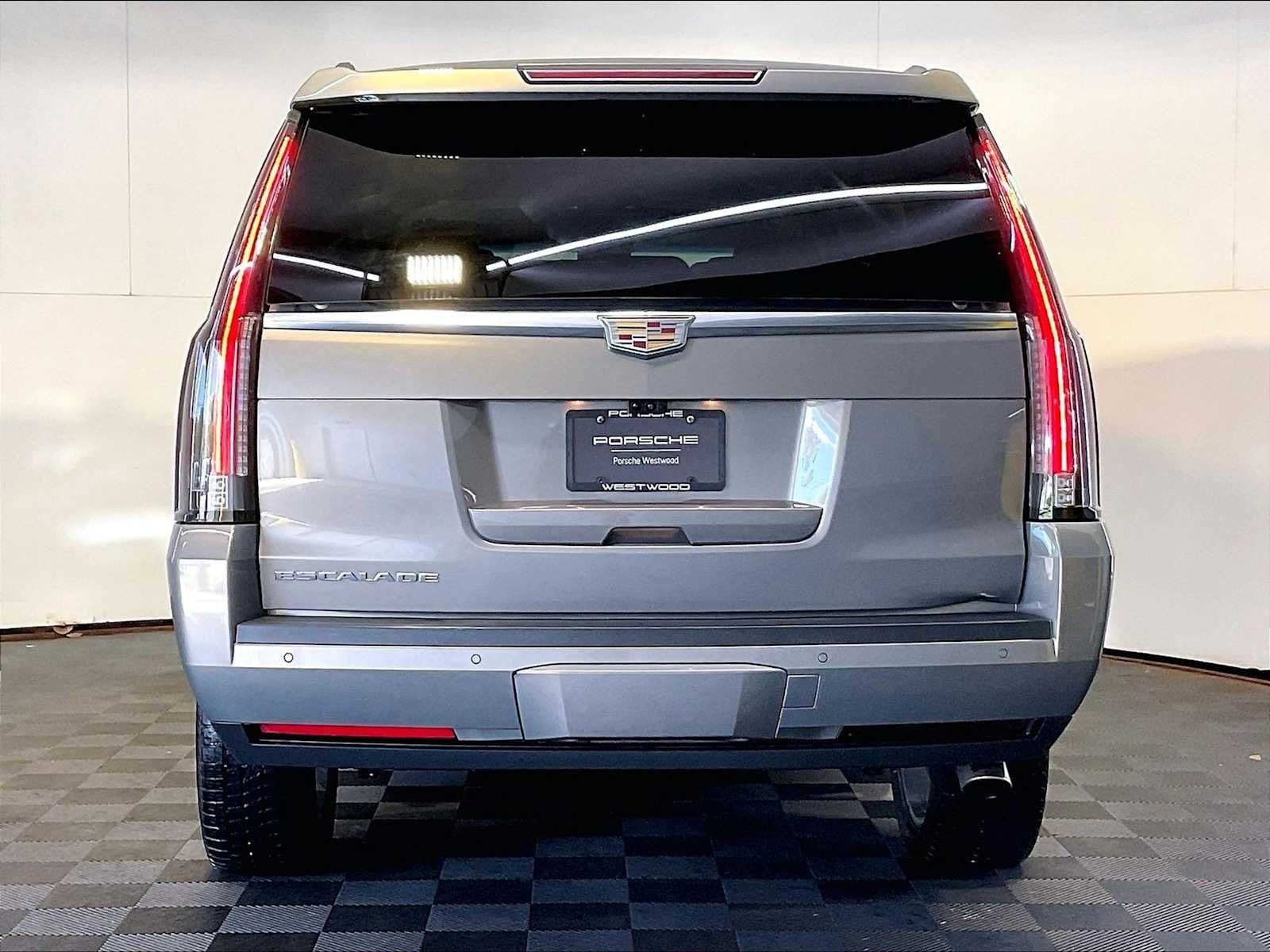 Pre-Owned 2019 Cadillac Escalade ESV Premium Luxury