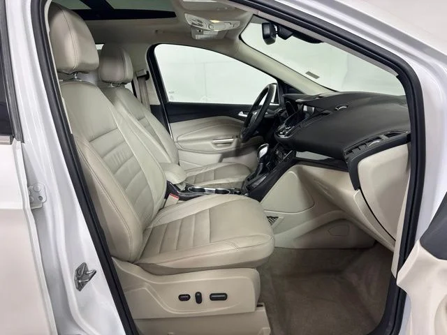 Used 2016 White Platinum Clearcoat Metallic Ford Titanium image 4
