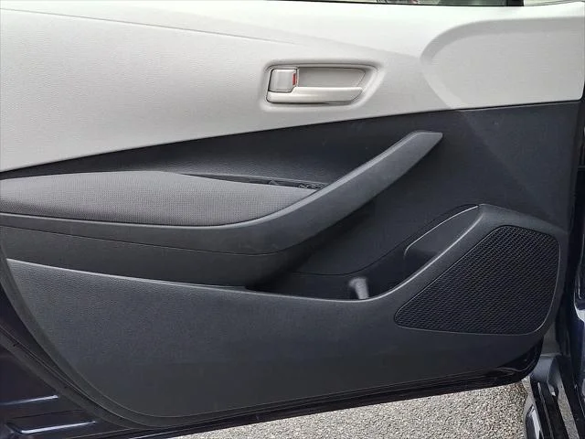 2023 Toyota Corolla LE - Photo 14
