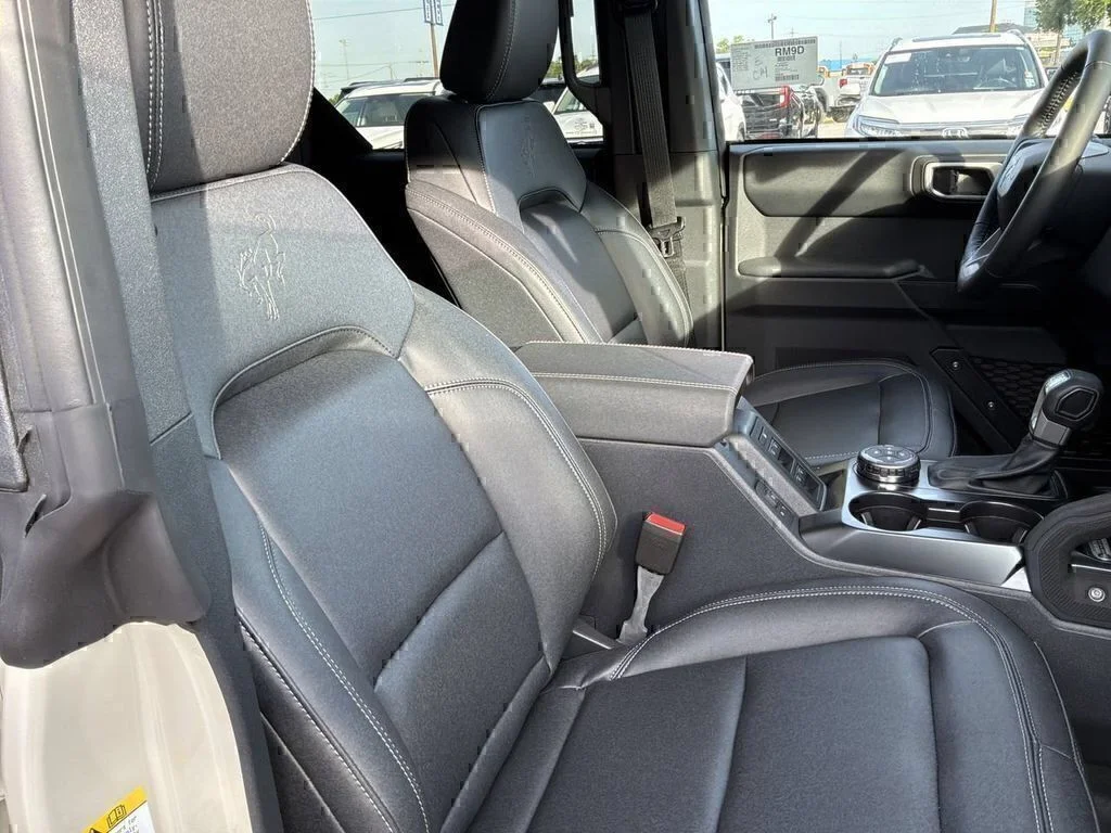 New 2026 Desert Sand Ford Badlands® image 21