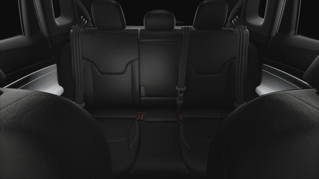 New 2026 Diamond Black Crystal Pearlcoat Jeep Limited image 3