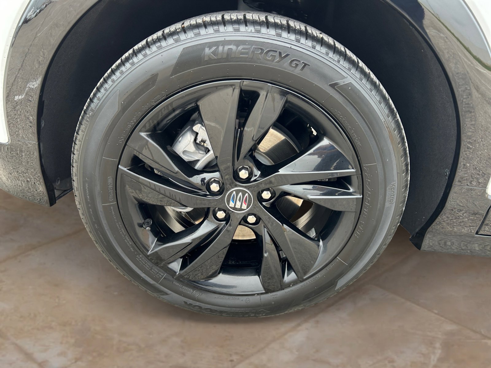 Used 2024 Summit White Buick Sport Touring image 23