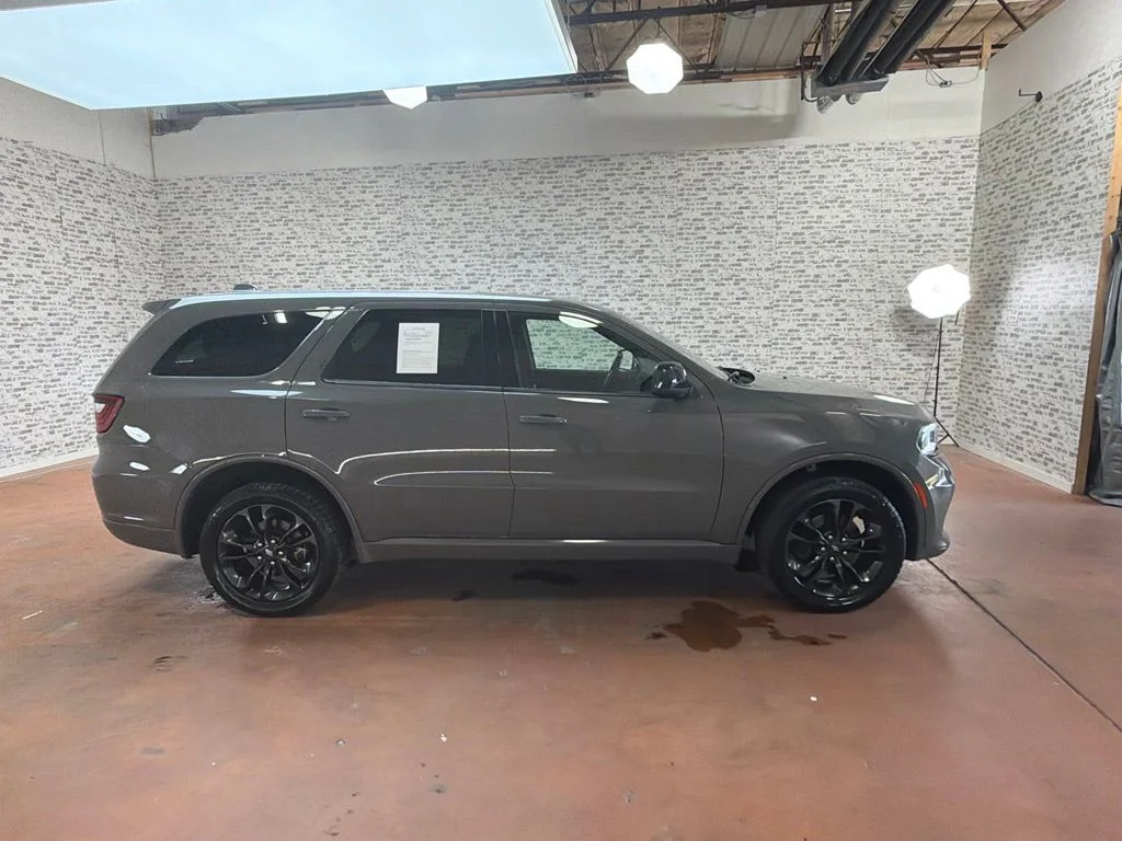 Used 2021 Destroyer Gray Clearcoat Dodge SXT Plus image 8