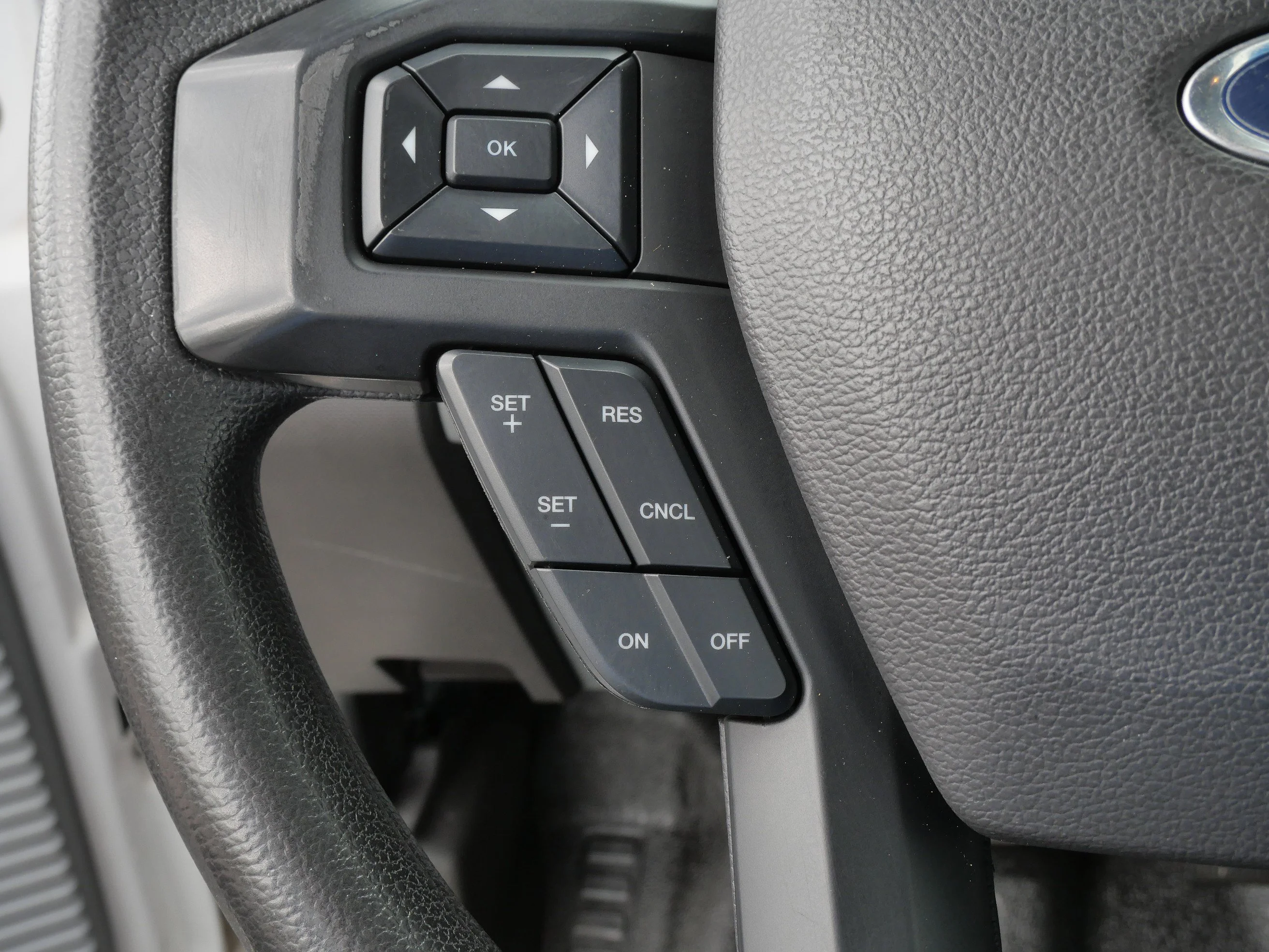 Used 2023 Oxford White Ford Base image 25