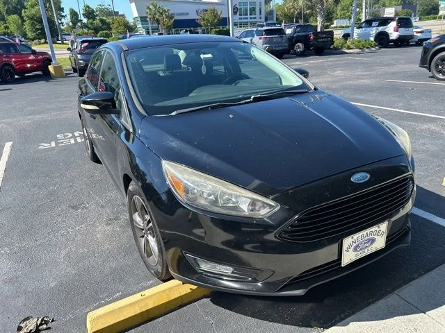 Used 2016 Black Ford SE image 13